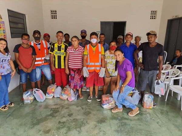 Setor do Meio Ambiente realiza entrega de kits para catadores de recicláveis