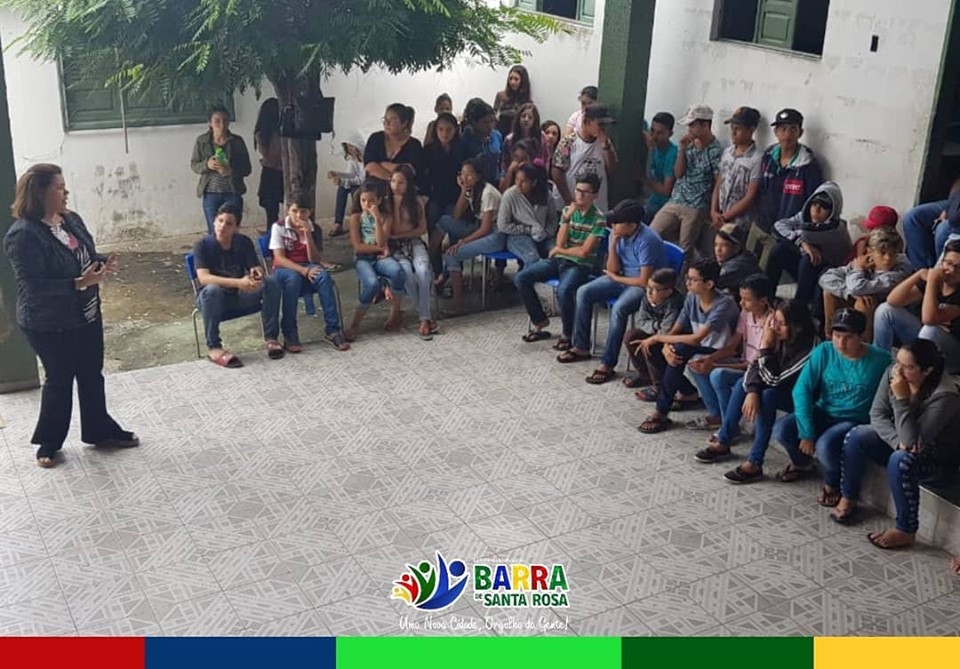 A Escola José Eudenicio Correia Lins realizou atividade lúdicas para o alunado