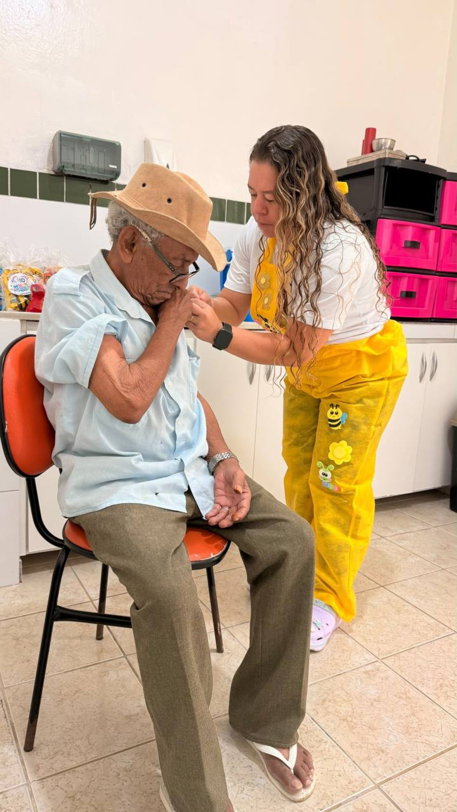 💉❤️ Vacinar é cuidar, proteger e salvar vidas!